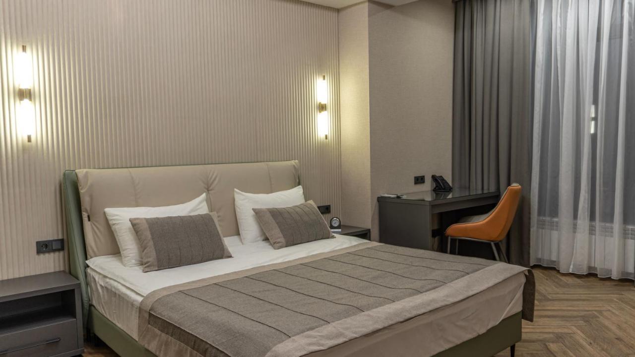 Five Hotel ビシュケク エクステリア 写真