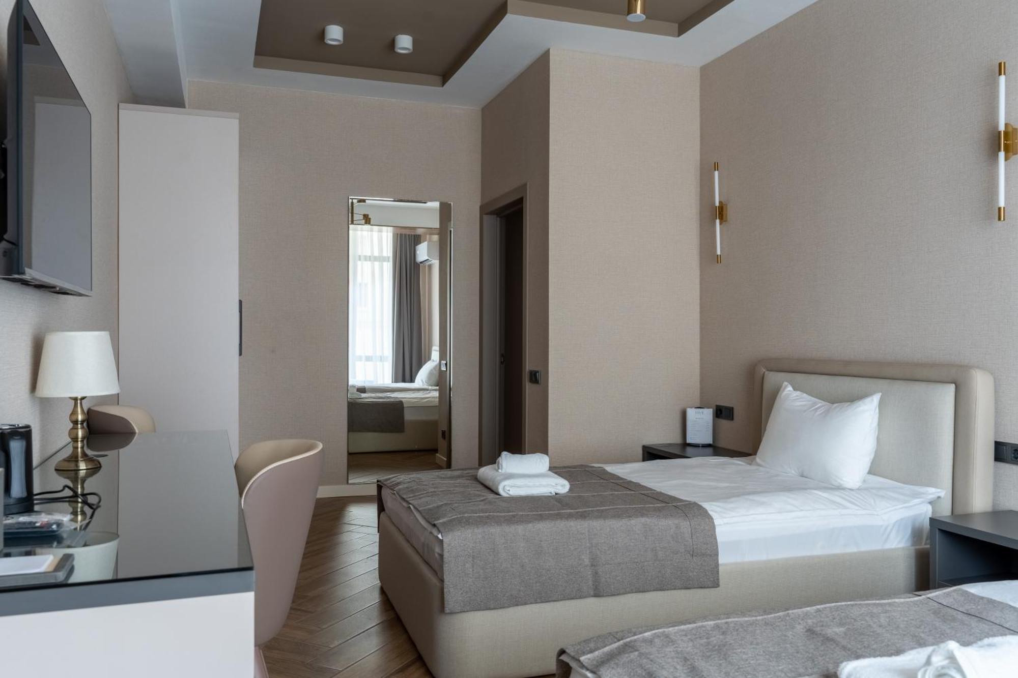 Five Hotel ビシュケク エクステリア 写真