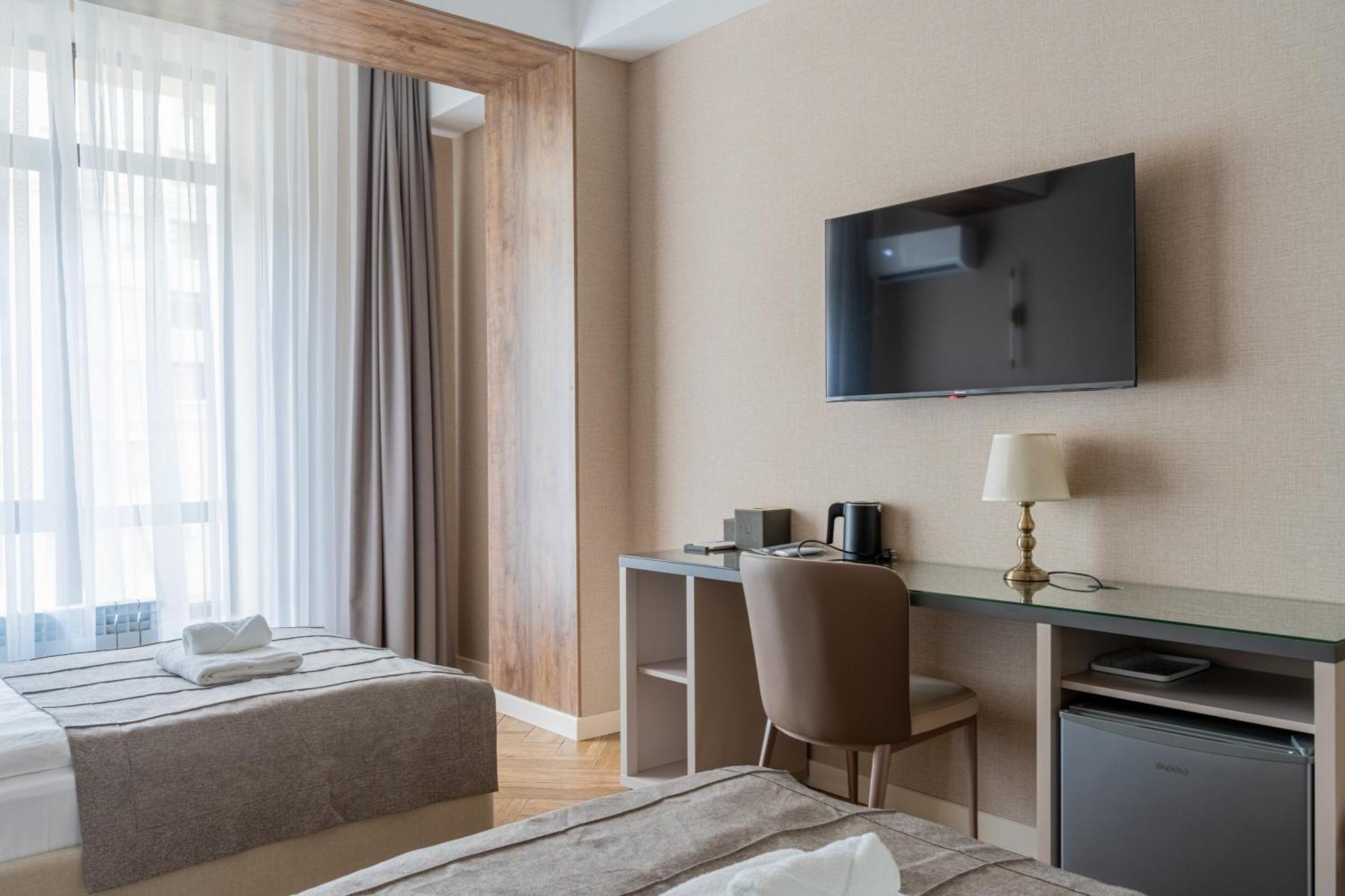Five Hotel ビシュケク エクステリア 写真