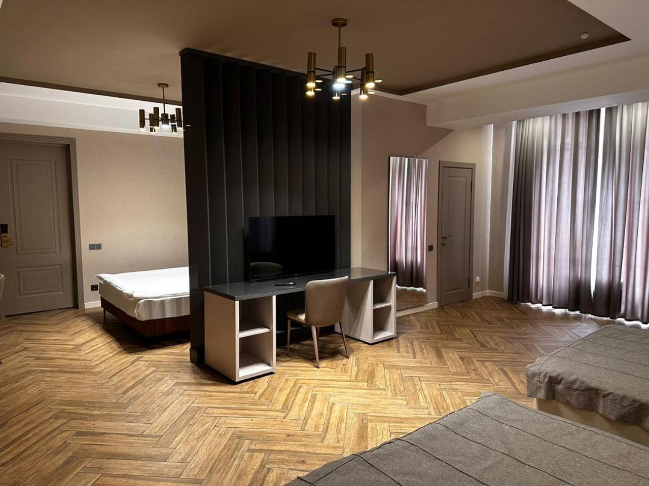 Five Hotel ビシュケク エクステリア 写真